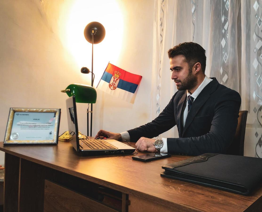 Prenociste Nikolas Grand Semendire Dış mekan fotoğraf