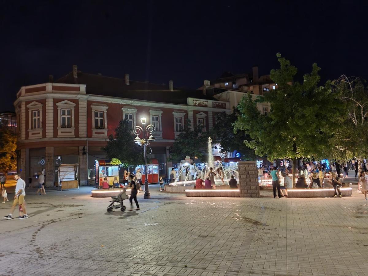 Prenociste Nikolas Grand Semendire Dış mekan fotoğraf