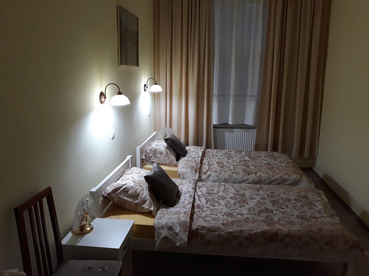 Prenociste Nikolas Grand Semendire Dış mekan fotoğraf