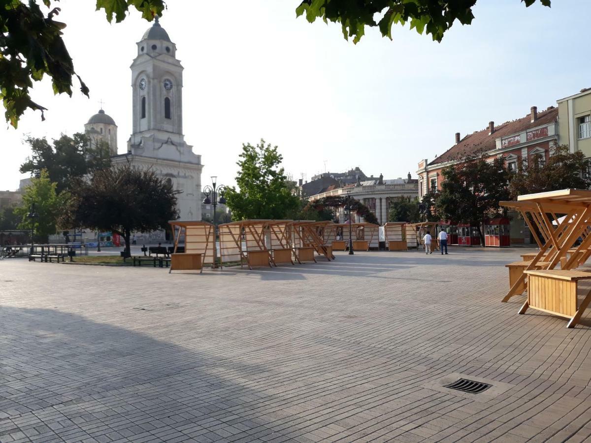 Prenociste Nikolas Grand Semendire Dış mekan fotoğraf